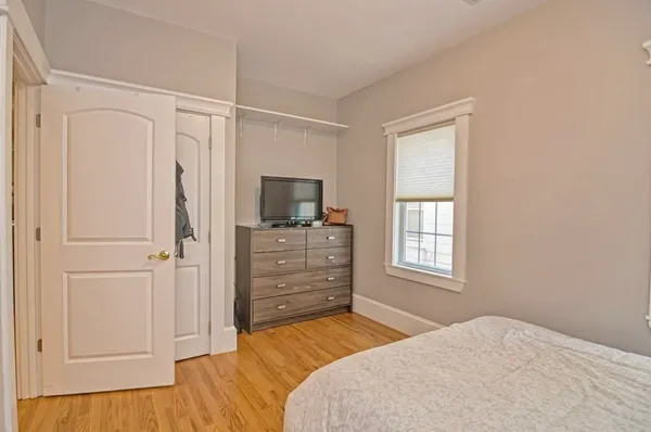 $5,000 | 651 East 6th Street, Unit 2, Boston, MA 02127