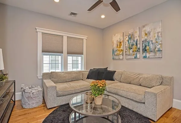 $5,000 | 651 East 6th Street, Unit 2, Boston, MA 02127