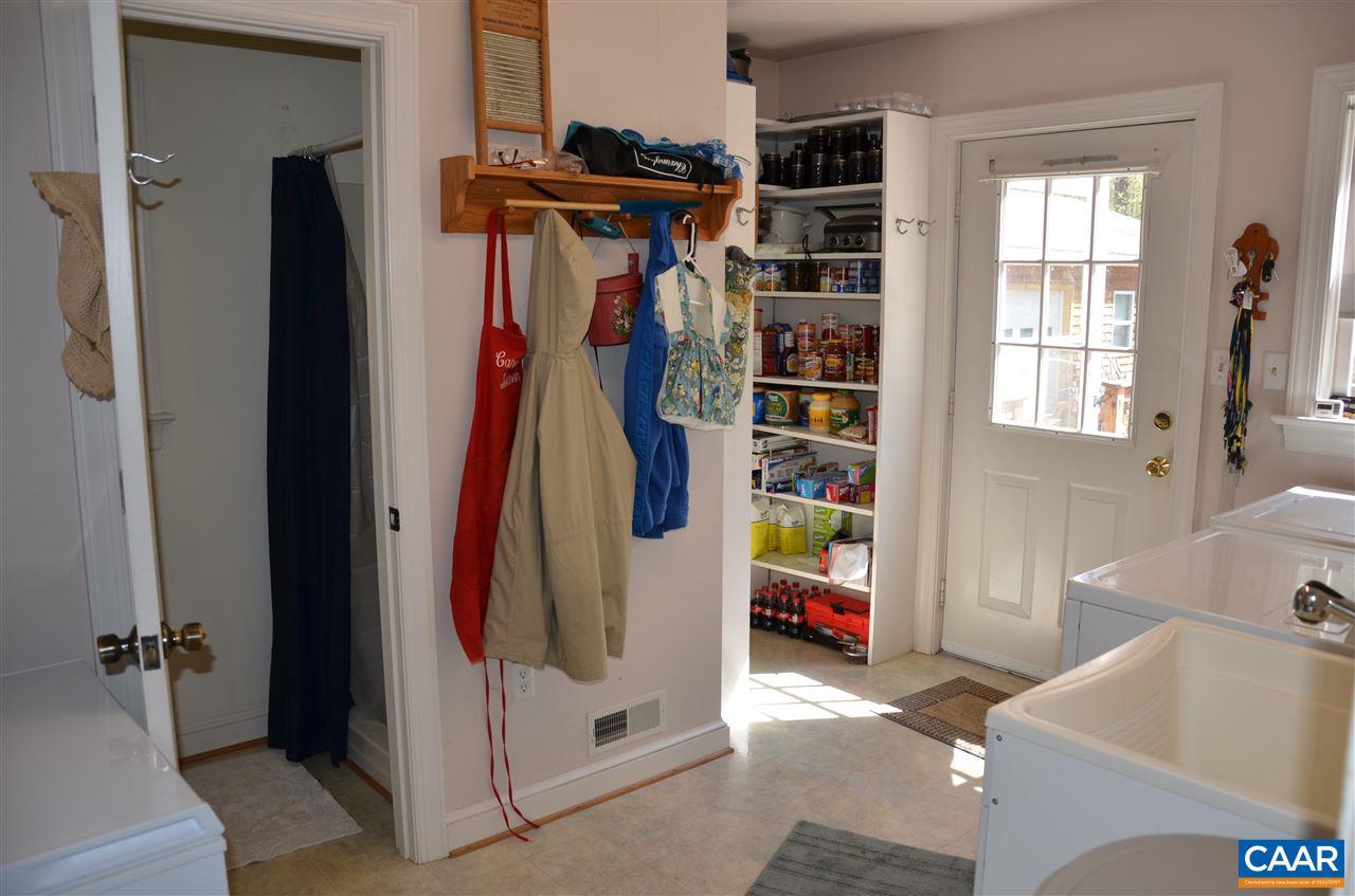 2589 Oakland Road Louisa, VA 23093 - Photo 13 of 27 Gallery Image 13