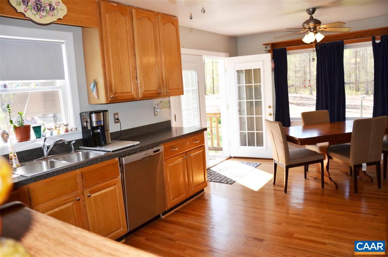 2589 Oakland Road Louisa, VA 23093 - Photo 7 of 27 Gallery Image 7