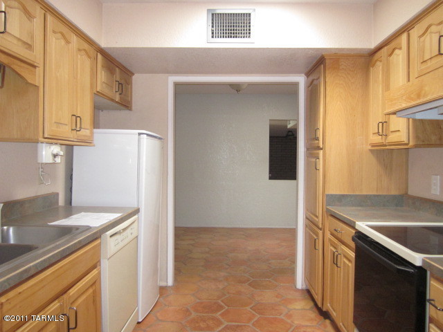 6 Rodeo Corte Nogales, AZ 85621 - Photo 7 of 15