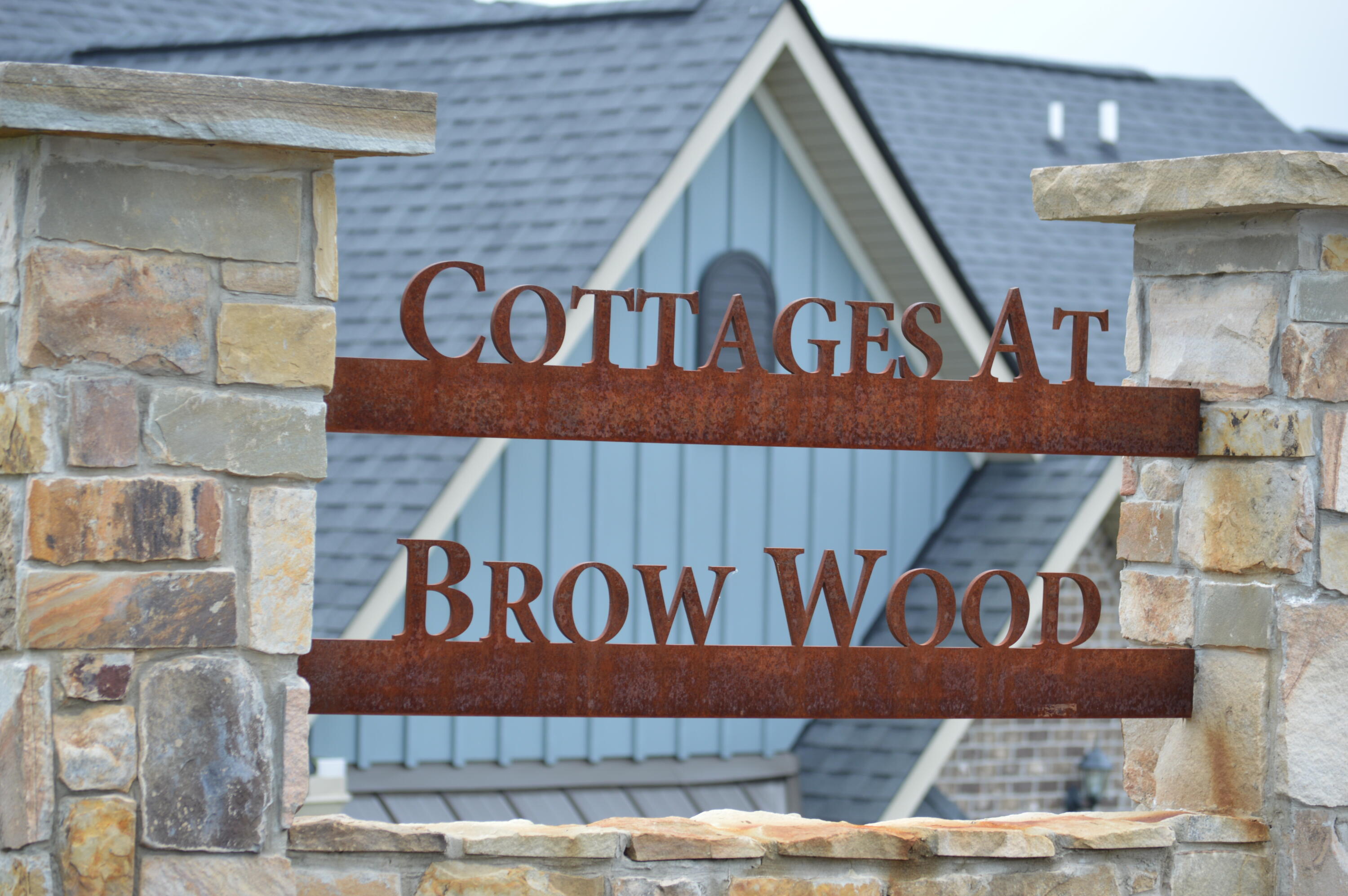 106 Founding Way, Unit A Lookout Mountain, GA 30750 - Photo 11 of 30 BROW WOOD ENTRANCE SIGN 4