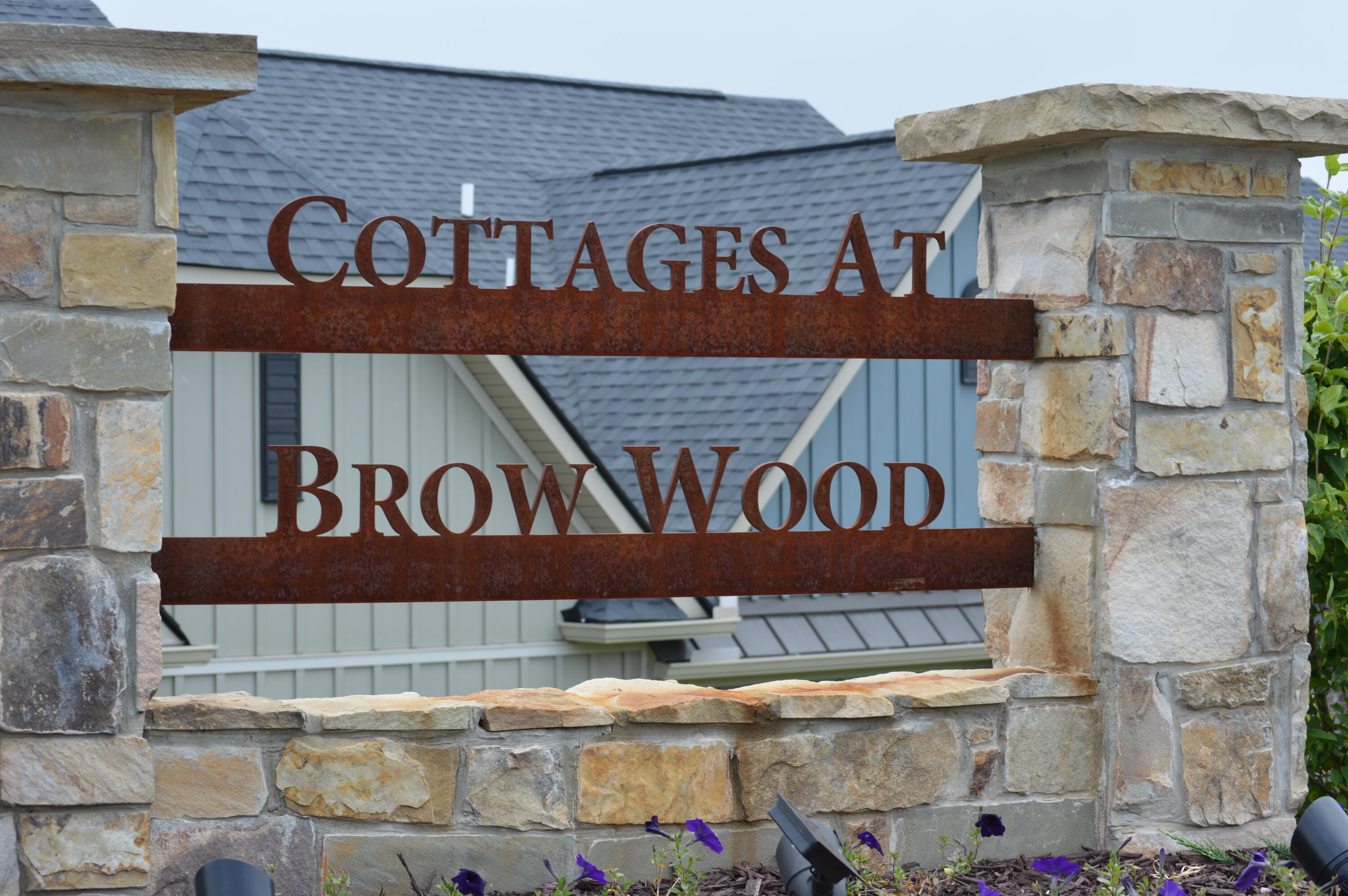 106 A Founding Way, Unit 27 Lookout Mountain, GA 30750 - Photo 8 of 49 BROW WOOD ENTRANCE SIGN 1