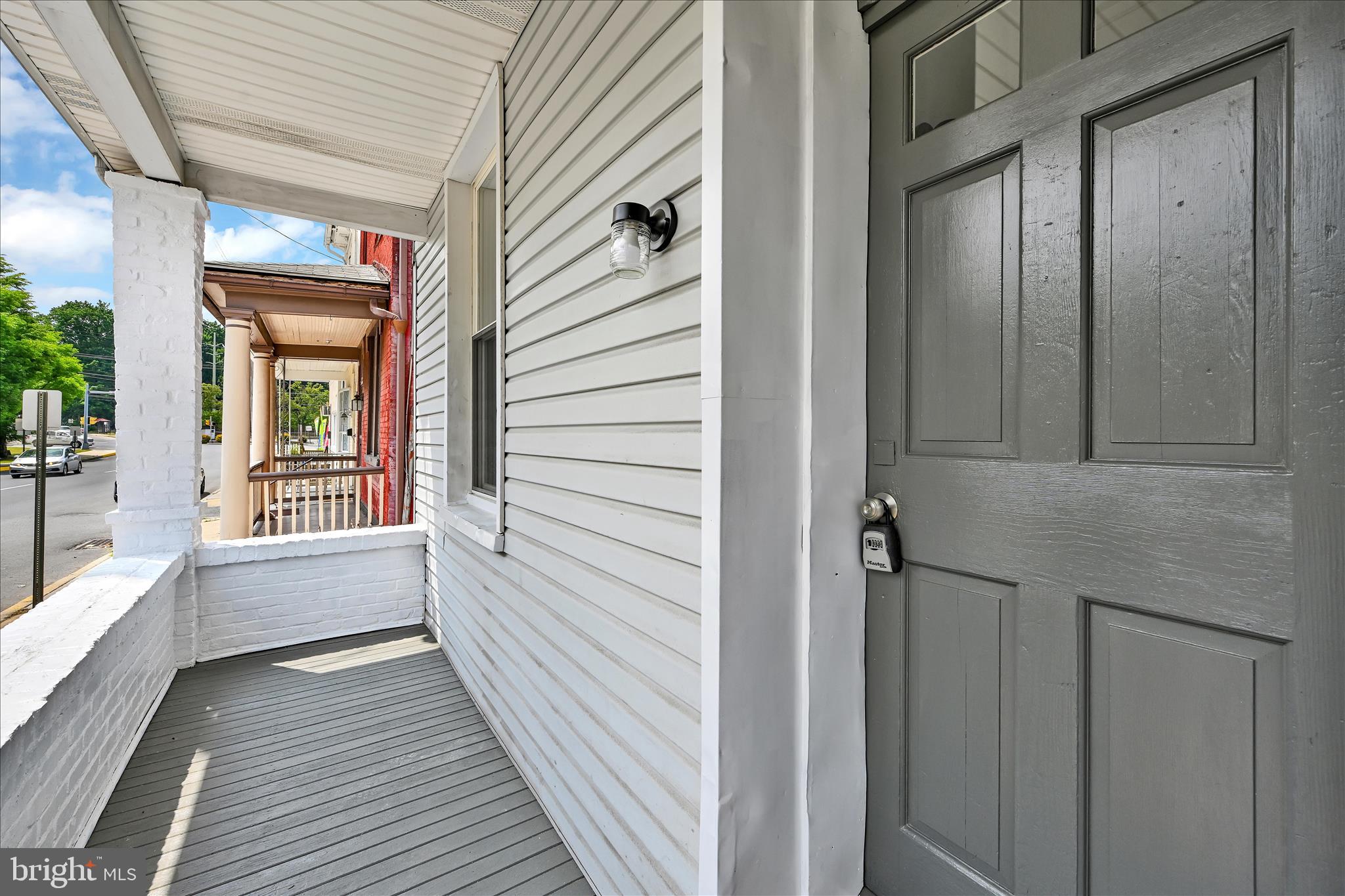 1127 Walnut Street Lebanon, PA 17042 - Photo 14 of 30 Unit 2 - Entrance