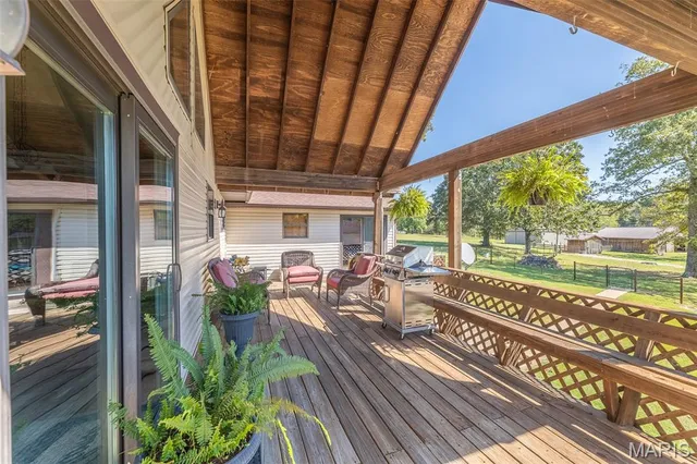 $800,000 | 5544 Highway W Poplar Bluff, Poplar Bluff, MO 63901