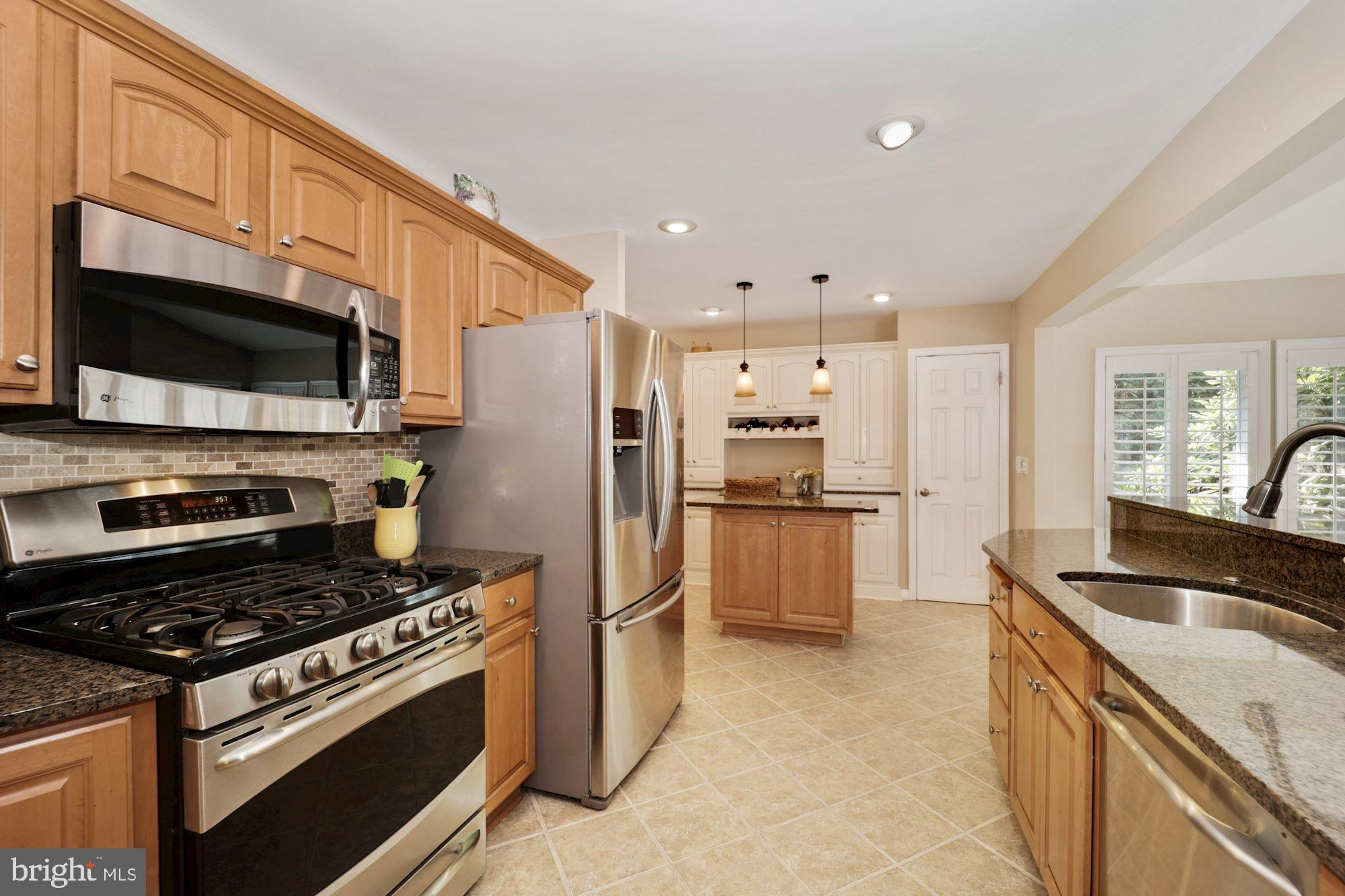 8606 Bali Road Ellicott City, MD 21043 - Photo 14 of 56 Kitchen