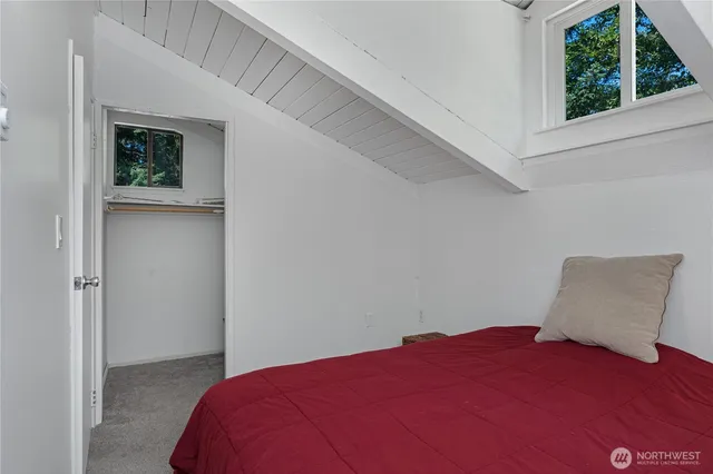 $439,900 | 415 West Herron Boulevard Northwest, Lakebay, WA 98349