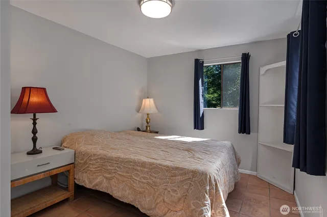 $439,900 | 415 West Herron Boulevard Northwest, Lakebay, WA 98349