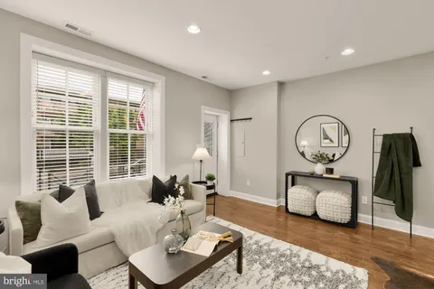$549,000 | 1018 13th Street Southeast, Unit 2, Washington, DC 20003