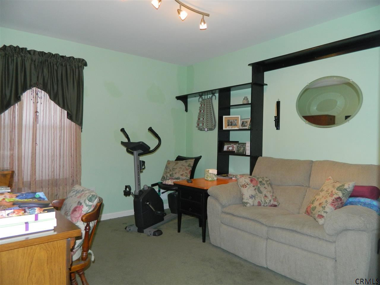 401 Cedar Rensselaer, NY 12144 - Photo 15 of 19 Photo 15