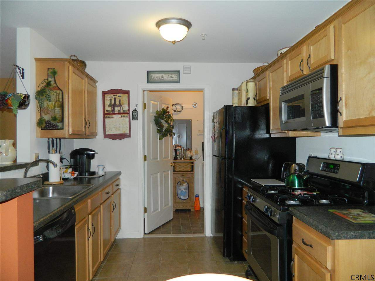 401 Cedar Rensselaer, NY 12144 - Photo 3 of 19 Photo 3