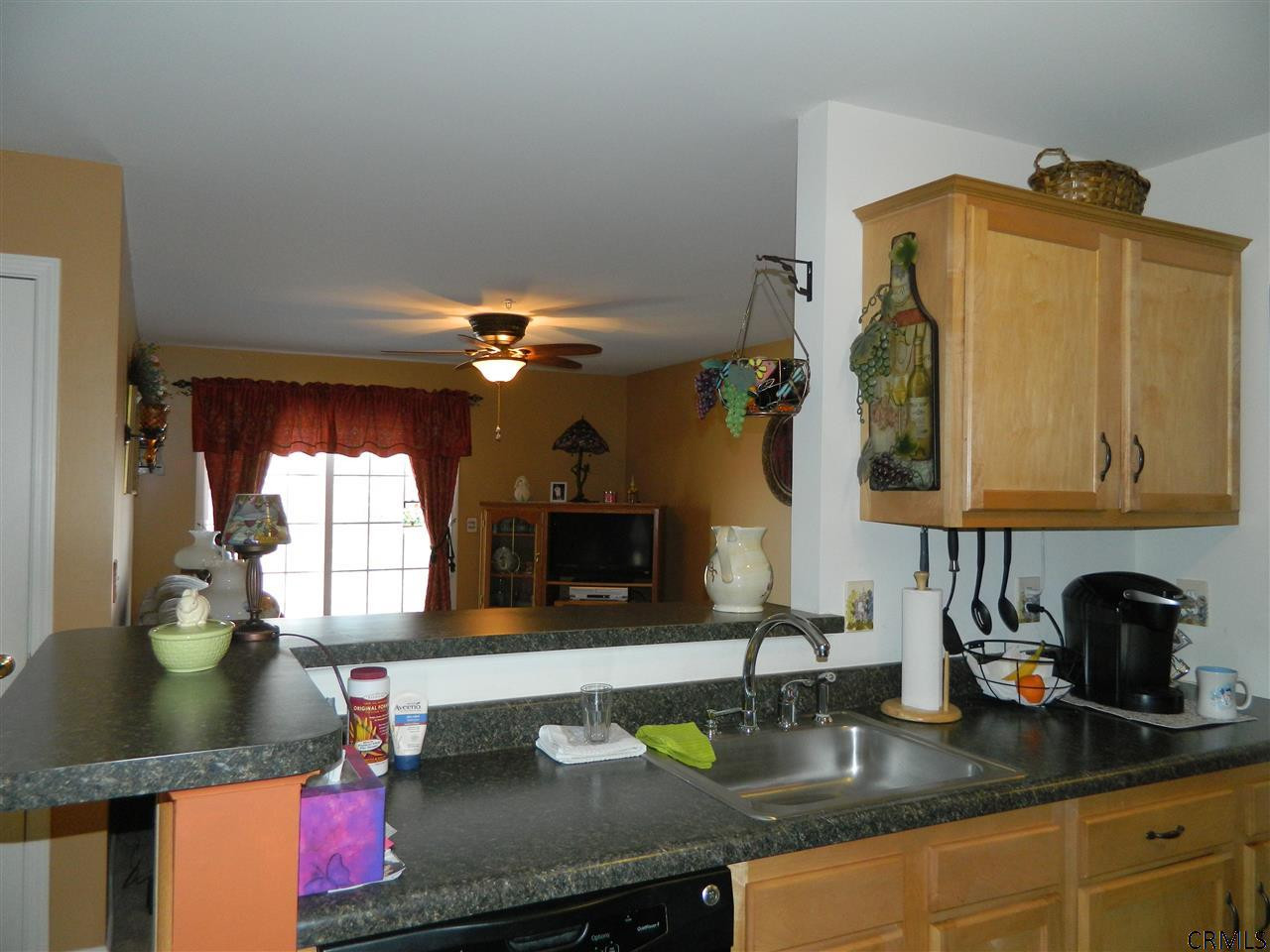 401 Cedar Rensselaer, NY 12144 - Photo 6 of 19 Photo 6