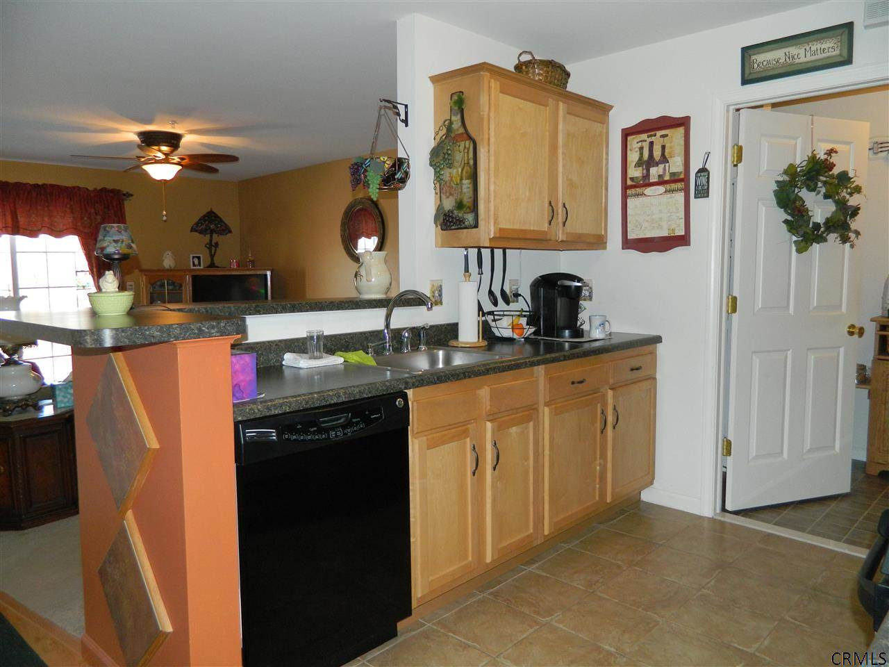401 Cedar Rensselaer, NY 12144 - Photo 7 of 19 Photo 7