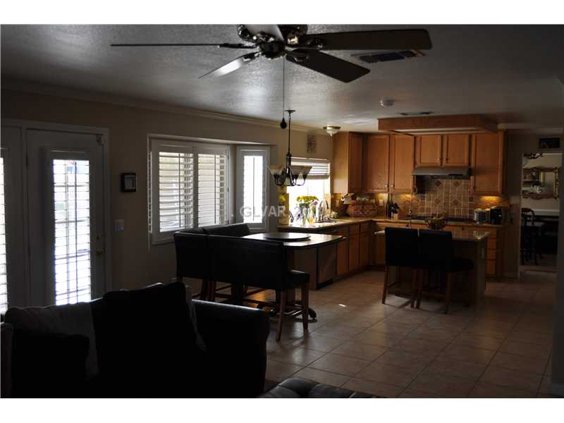 2037 Shadow Brook Way Henderson, NV 89074 - Photo 11 of 34 Kitchen. VIEW OF KITCHEN CABINET LIGHTS