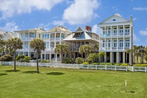 $2,925,000 | 2653 East Seaside Drive, Galveston, TX 77550