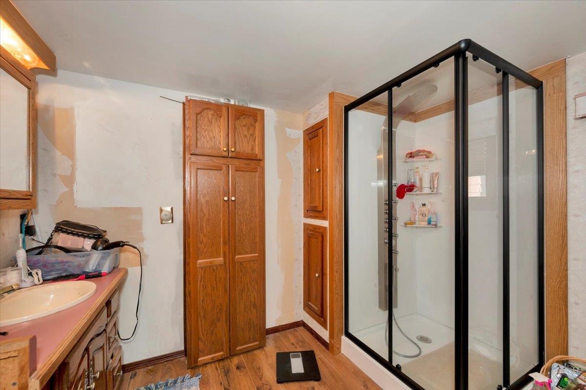 4090 County Rd A Superior, WI 54880 - Photo 11 of 40