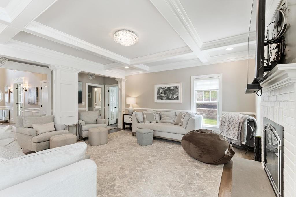 9 Valley Road Dover, MA 02030 - Photo 11 of 40