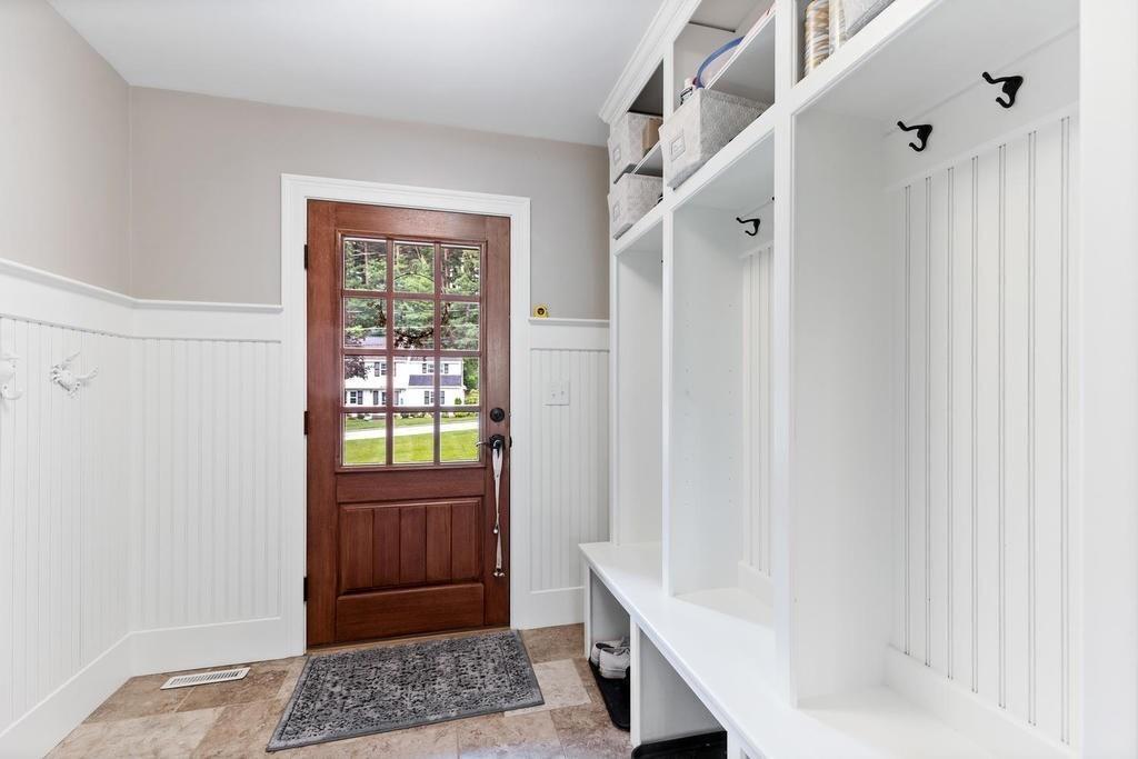 9 Valley Road Dover, MA 02030 - Photo 23 of 40