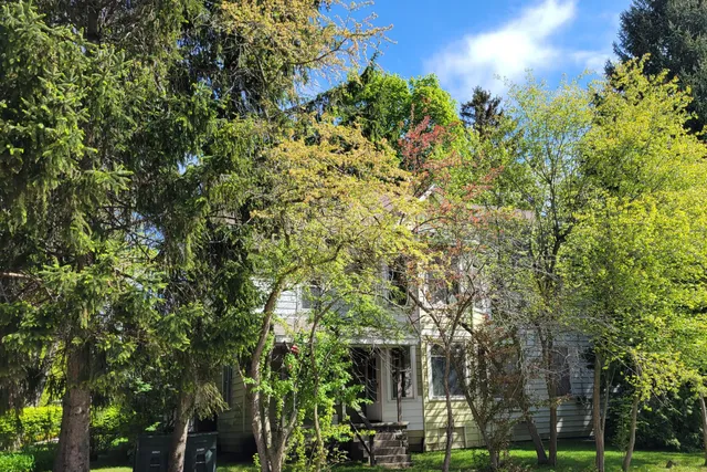 $210,000 | 157 South Greenwich Street, Valparaiso, IN 46383