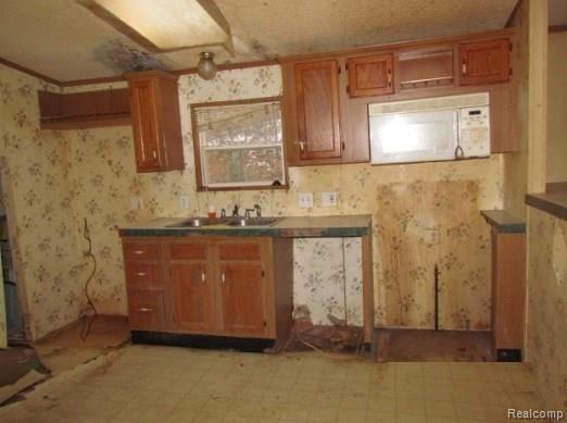 11075 Keller Road Delton, MI 49046 - Photo 9 of 10 9.jpg