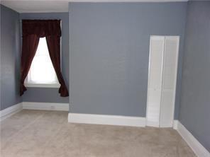 2515 Mt Troy Road Pittsburgh, PA 15212 - Photo 21 of 27 an empty room with window