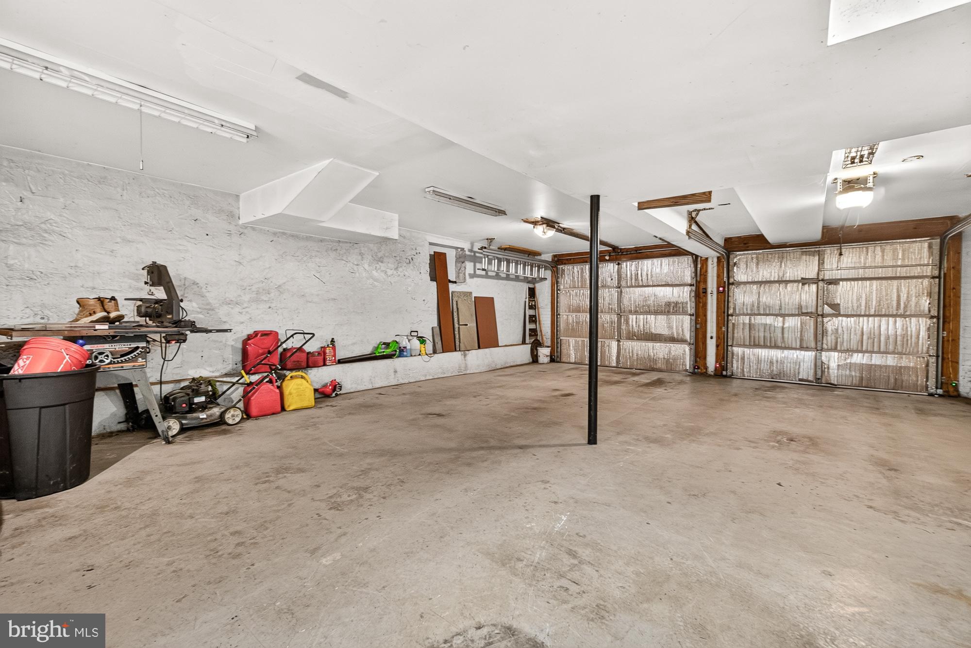 18854 Sandy Hook Road Knoxville, MD 21758 - Photo 31 of 59 2 car garage