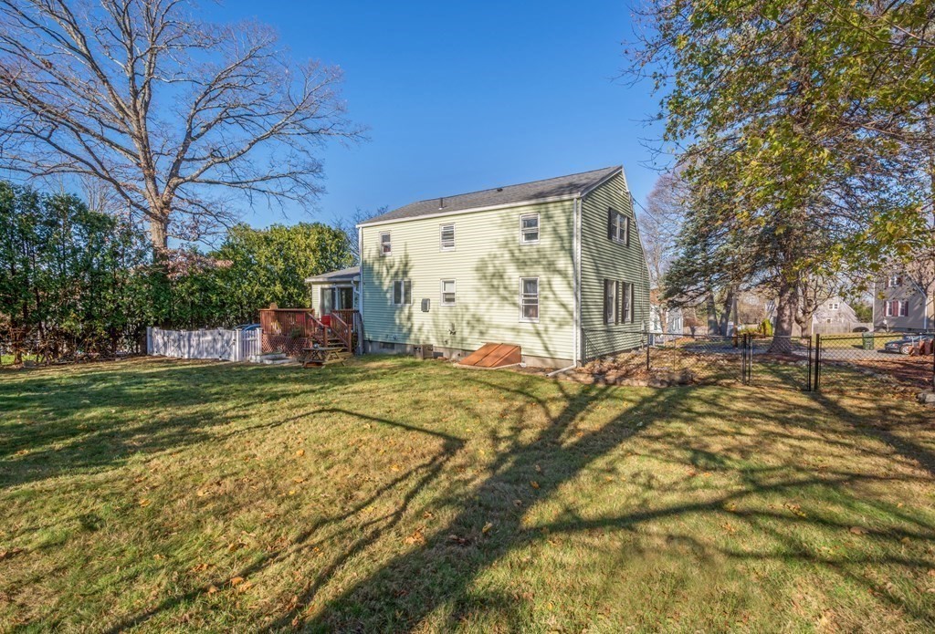 45 Patricia Road Marlborough, MA 01752 - Photo 23 of 26 Gallery Image 23