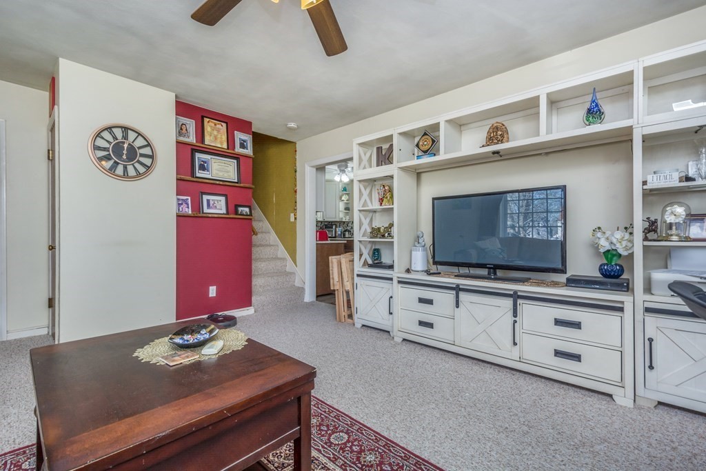 45 Patricia Road Marlborough, MA 01752 - Photo 5 of 26 Gallery Image 5