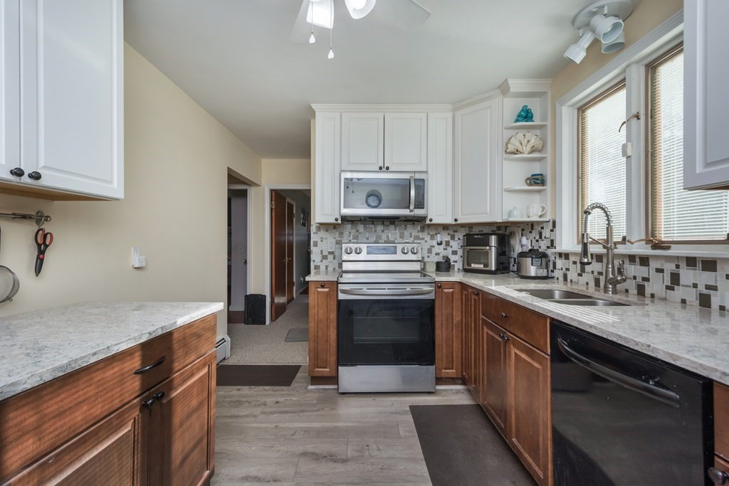 45 Patricia Road Marlborough, MA 01752 - Photo 10 of 26 Gallery Image 10