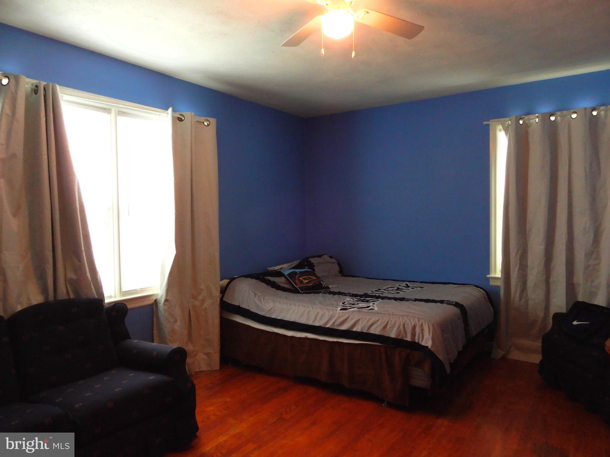 315 Maywood Road York, PA 17402 - Photo 12 of 23 Large Bedroom - hardwood floor