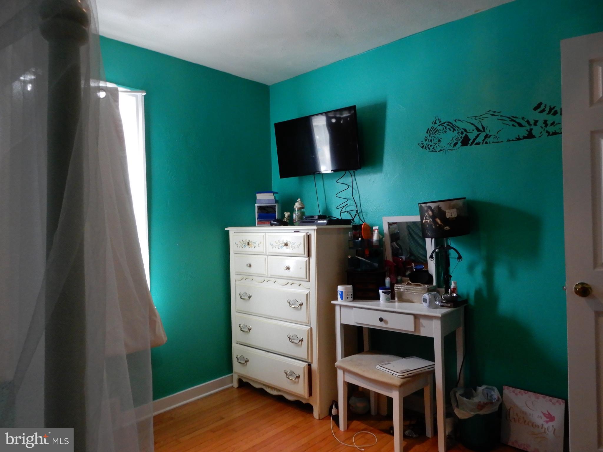 315 Maywood Road York, PA 17402 - Photo 15 of 23 Bedroom 2