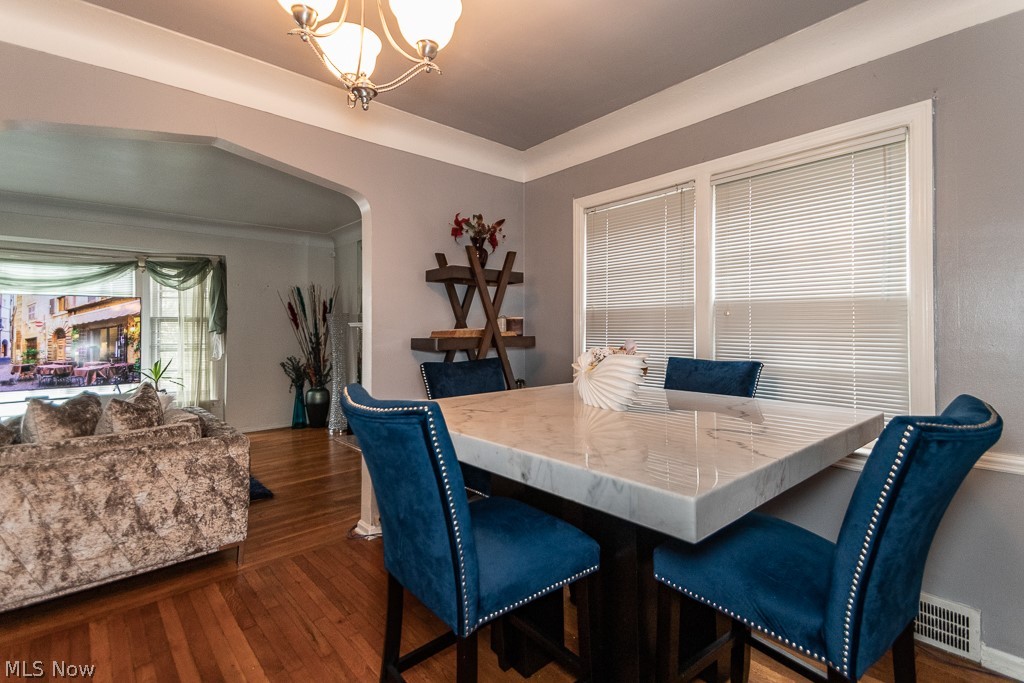 3589 Daleford Road Cleveland, OH 44120 - Photo 7 of 24