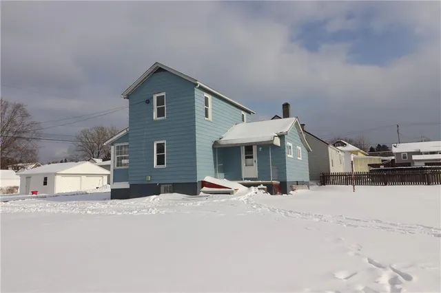 $275,000 | 2245 Raymond Avenue, Latrobe, PA 15650