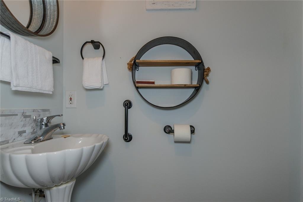 4243 Hunters Run Trinity, NC 27370 - Photo 18 of 33 powder room