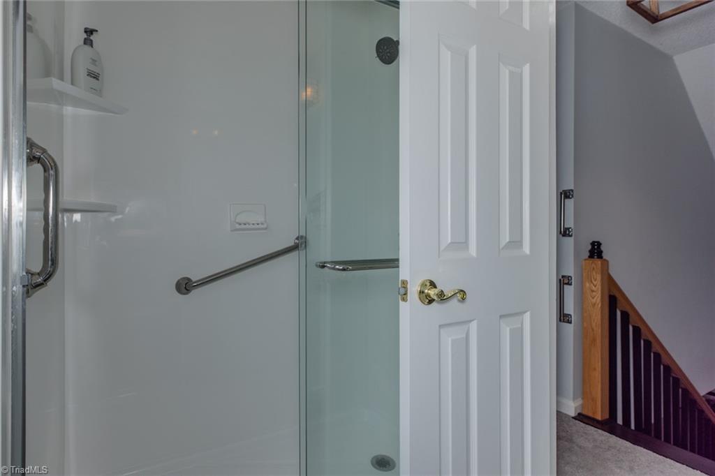 4243 Hunters Run Trinity, NC 27370 - Photo 27 of 33 upper level full bath