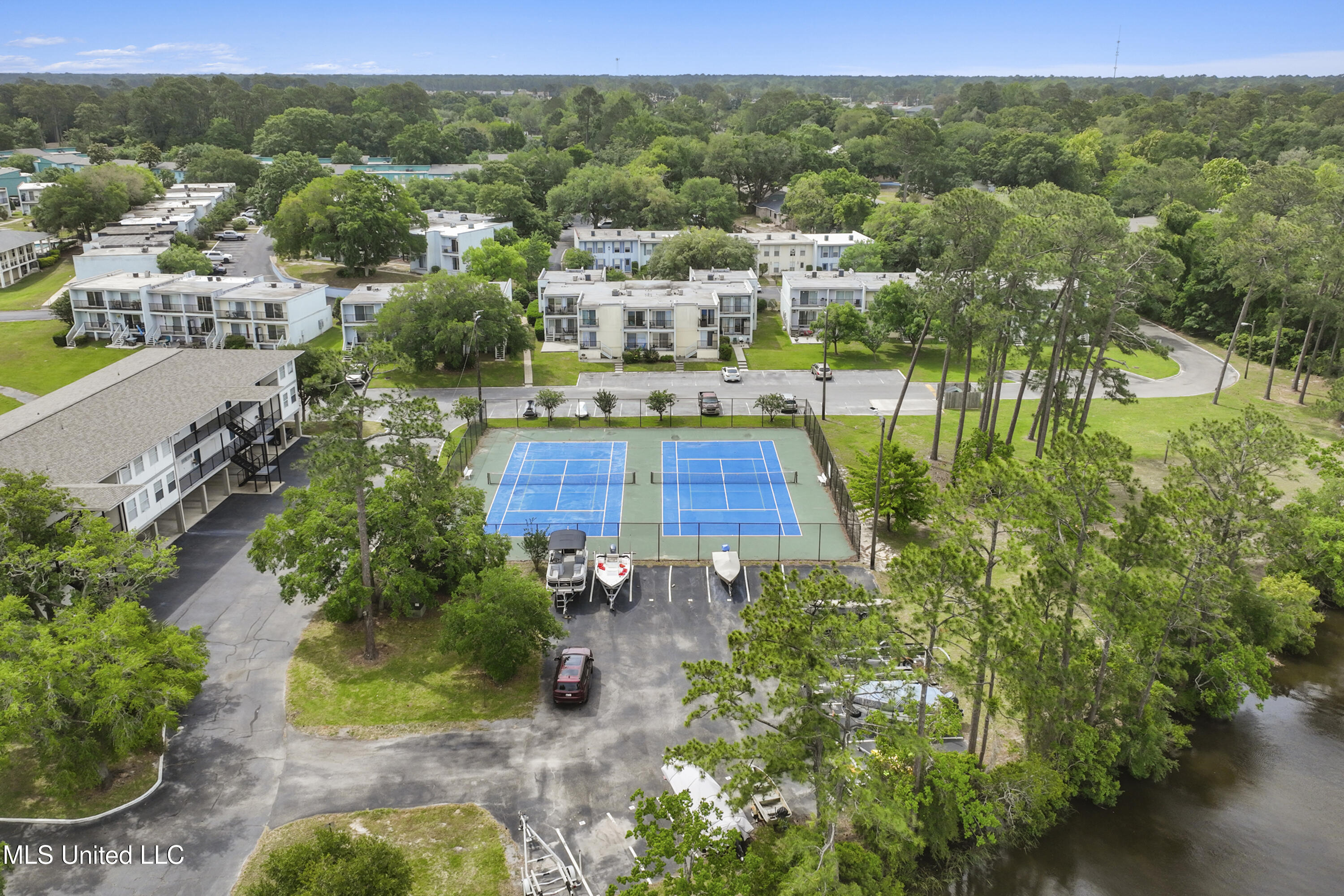3230 Cumberland Road, Unit 208 Ocean Springs, MS 39564 - Photo 26 of 36 015