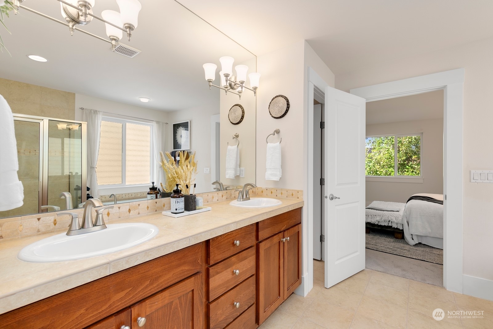 5132 Northeast 9th Place Renton, WA 98059 - Photo 19 of 30 Gallery Image 19
