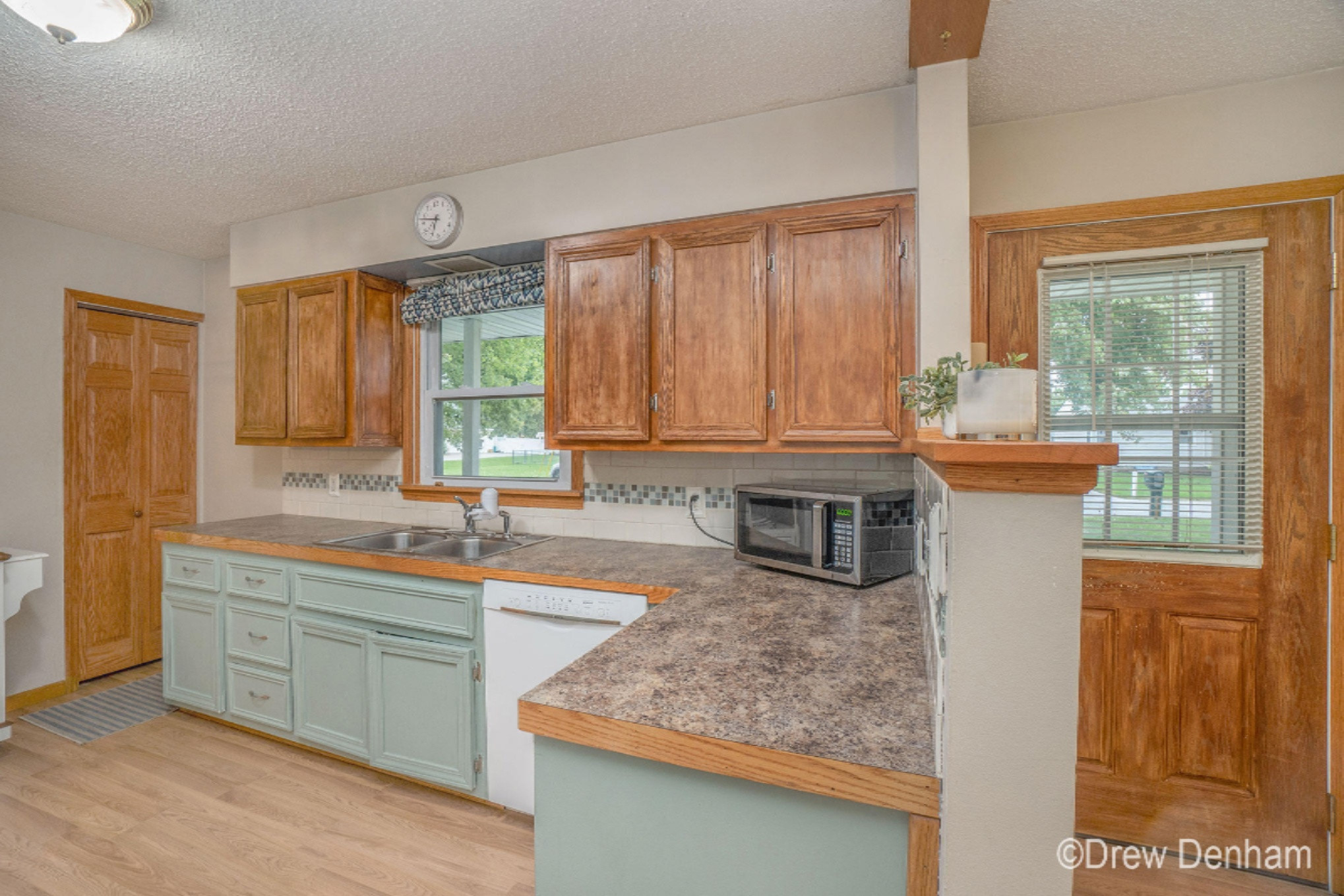 67 York Street Bay City, MI 48708 - Photo 4 of 24 Converted-Images_2
