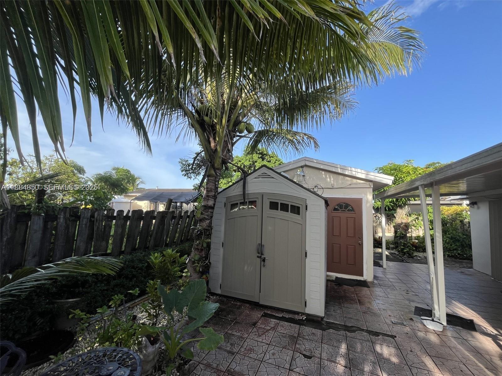 15745 Southwest 303rd Terrace Homestead, FL 33033 - Photo 19 of 21