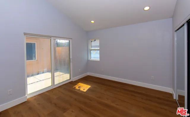 $4,550 | 2208 South Harcourt Avenue, Los Angeles, CA 90016