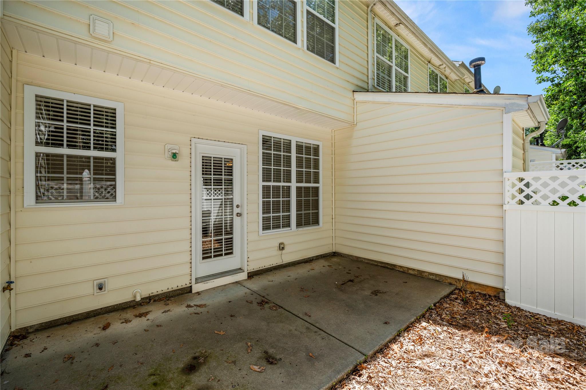 943 Copperstone Lane Fort Mill, SC 29708 - Photo 31 of 37 a view of a house with a door and a window