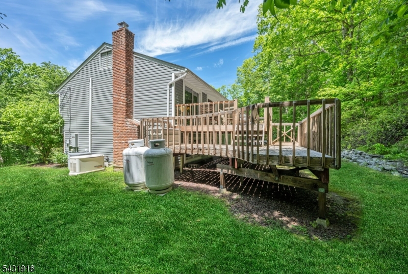 19 Rabbit Run West Milford, NJ 07435 - Photo 4 of 31