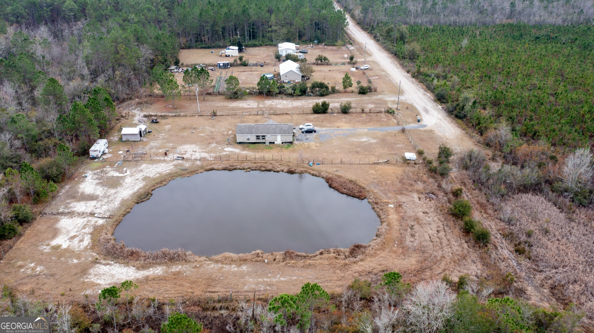 264 Wheat Street St. George, GA 31562 - Photo 4 of 12