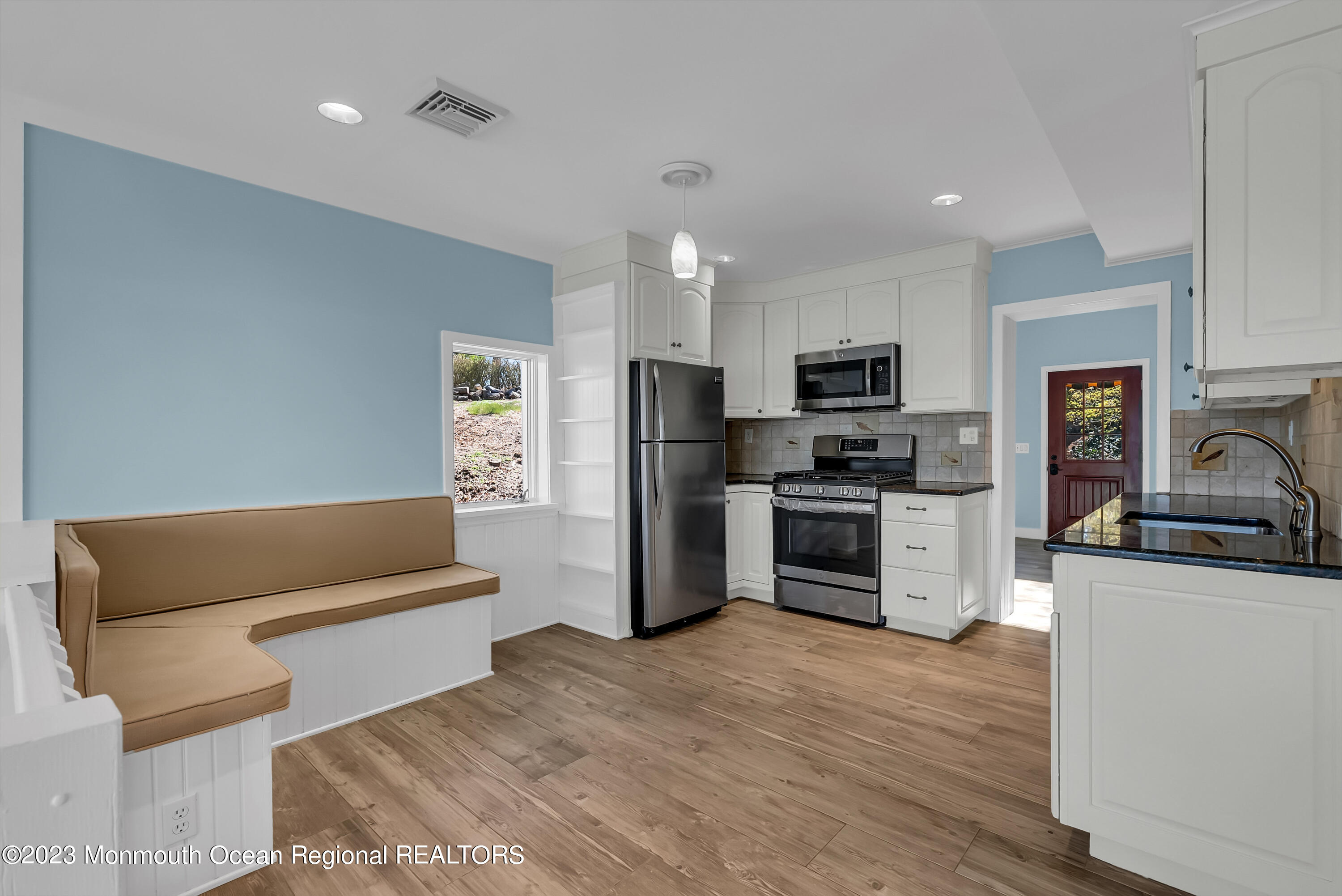 159 Riverside Drive North Brick, NJ 08724 - Photo 11 of 49 020_mjb06654