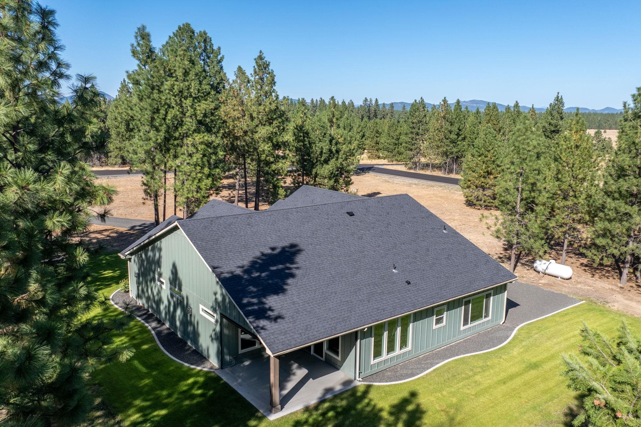 211 West Findley Road Deer Park, WA 99006 - Photo 2 of 46