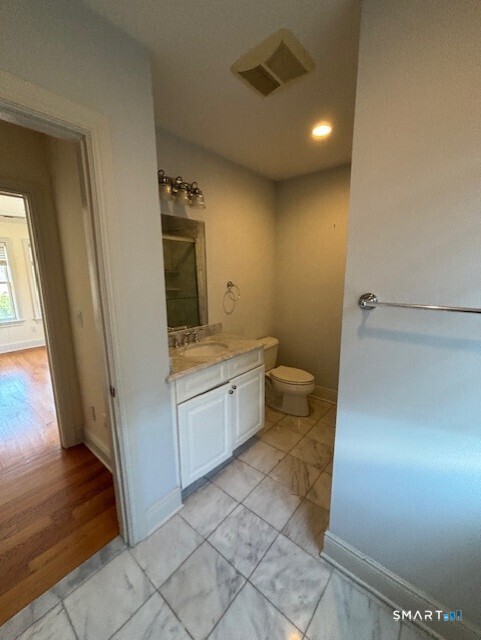 88 Maple Tree Avenue, Unit E Stamford, CT 06906 - Photo 25 of 35