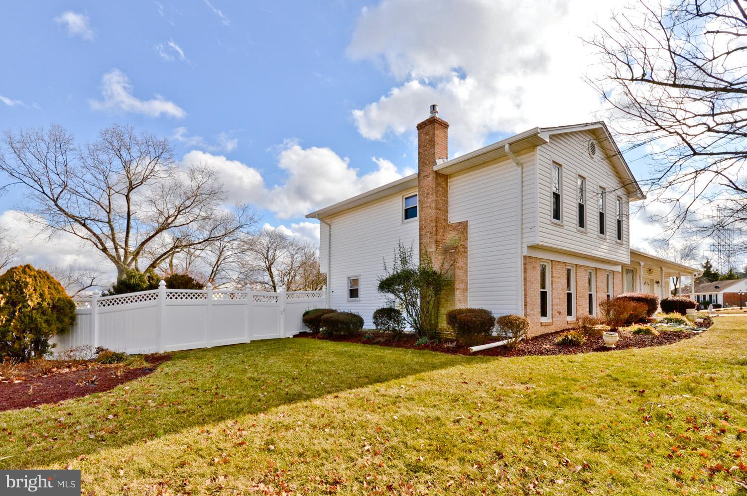 3773 Stonesboro Road Fort Washington, MD 20744 - Photo 3 of 30 Side Left