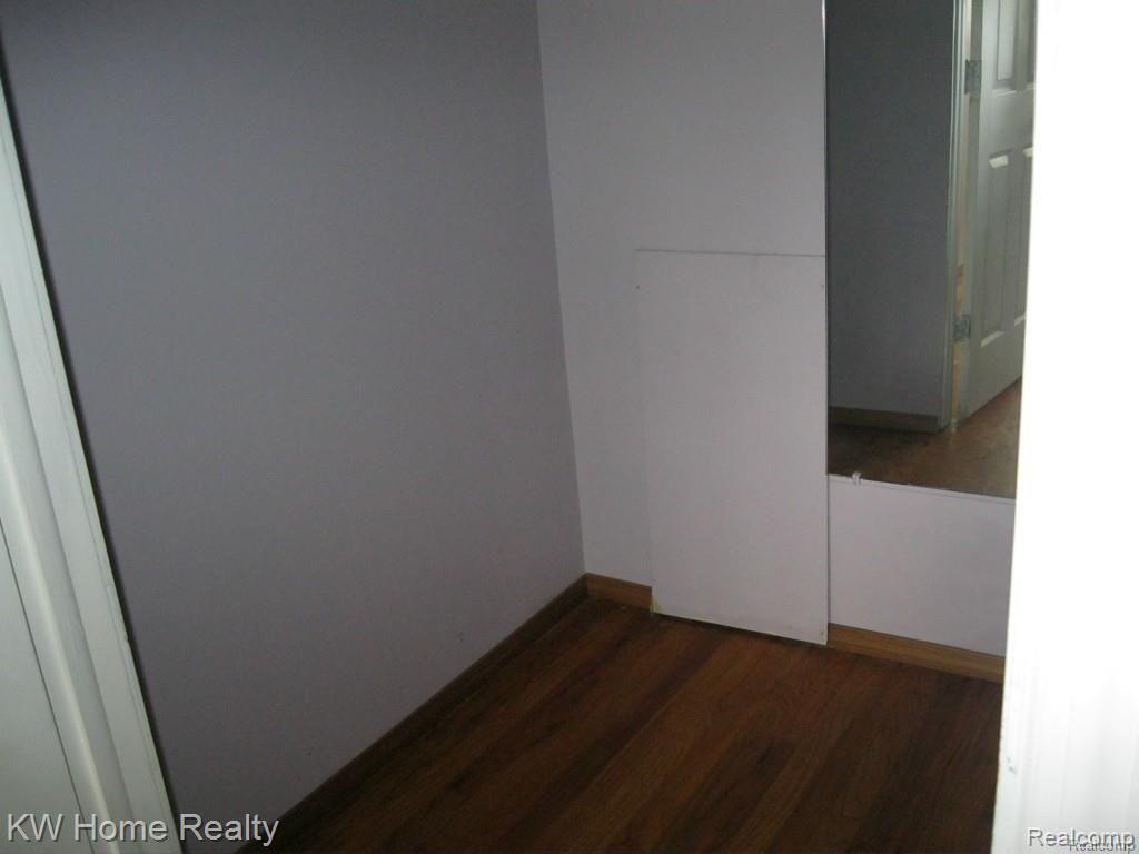 25835 Lahser Road, Unit 7 Southfield, MI 48033 - Photo 5 of 9