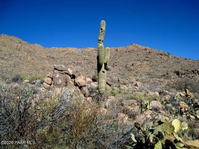 $92,000 | 0 South Bent Spur Road, Congress, AZ 85332