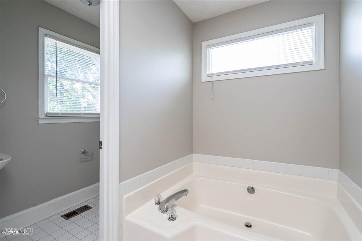 615 Forest Hill Road Macon, GA 31210 - Photo 30 of 35 15-DSC06001